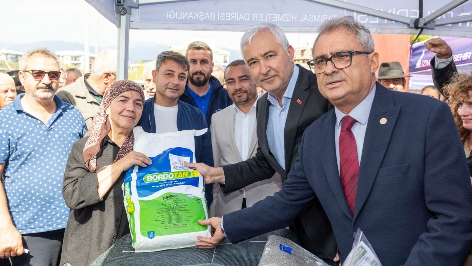 İzmir’de zeytin üreticisine ekonomik destek